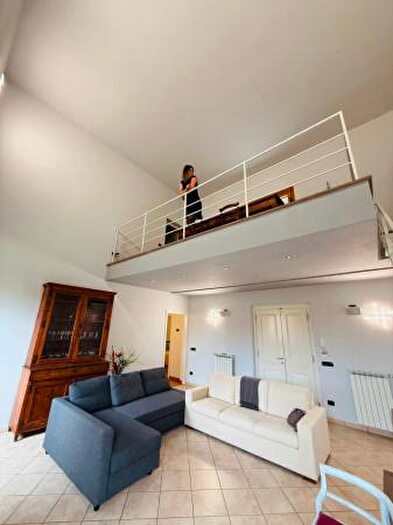 Casa con 6 locali in vendita in Via del Palagetto, Figline e Incisa Valdarno