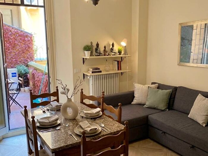 Appartamento con 6 locali in affitto in Via Francesco Acri, San Vitale, Bologna
