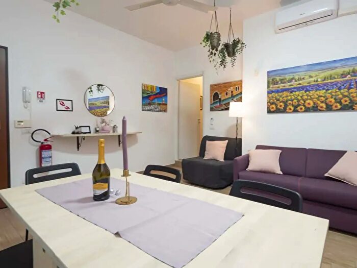 Appartamento monolocale in affitto in Via Cesare Balbo, Milano