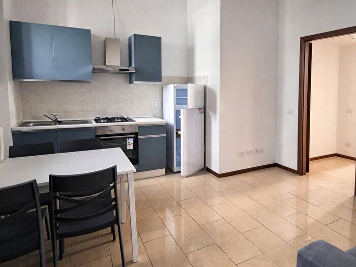 Appartamento bilocale in affitto in Via Polesine, Corvetto, Milano
