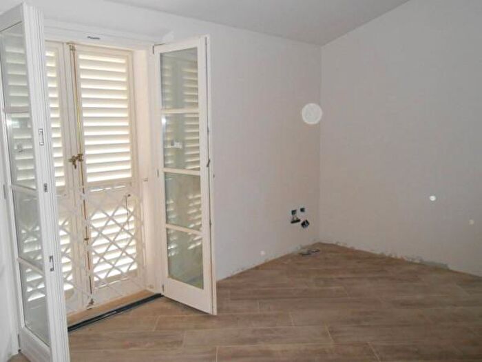 Casa con 6 locali in vendita in Via dei Porcaresi, Lucca