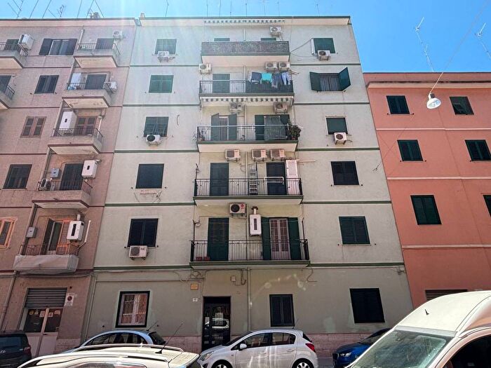 Appartamento quadrilocale in affitto in Via DAlò Alfieri, Tre Carrare, Taranto