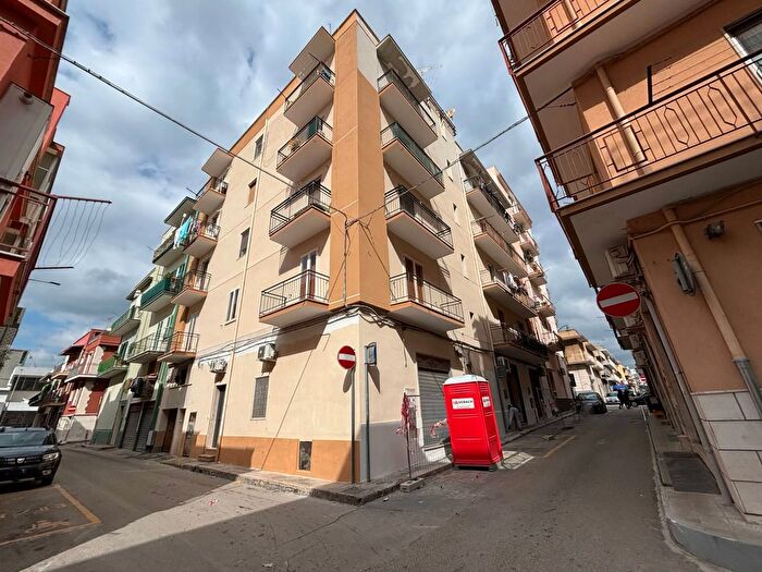 Appartamento quadrilocale in vendita in Via Trieste, Massafra
