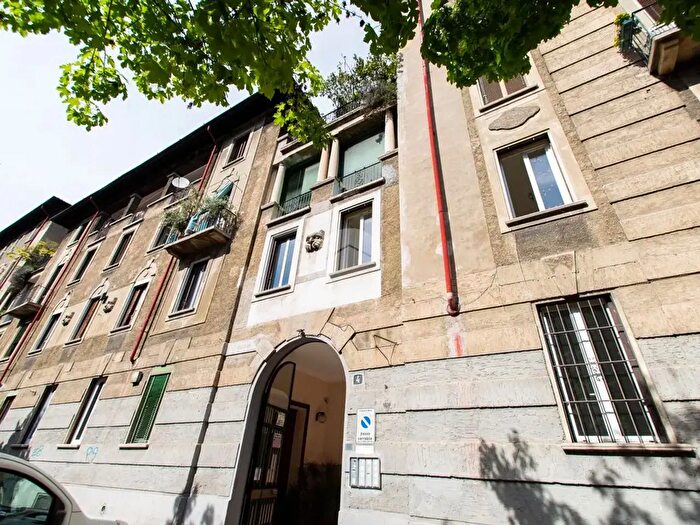 Appartamento trilocale in vendita in Via Giovanni Ambrogio De Predis, Milano