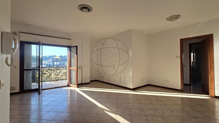 Appartamento trilocale in vendita in Via del Rivo, Terni