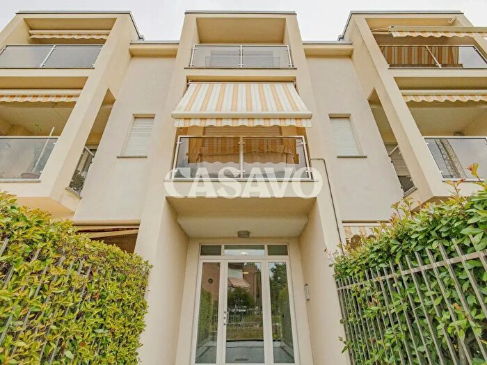 Appartamento trilocale in vendita in Via Pareto, Seveso