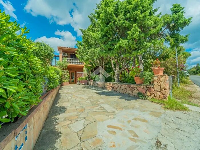 Casa con 5 locali in vendita in Via Ogliastra, San Teodoro