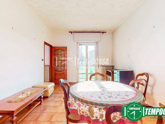 Appartamento quadrilocale in vendita in Via Crenna, Acqui Terme