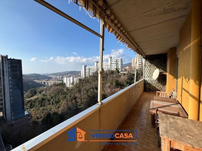 Appartamento con 5 locali in vendita in Via Enrico Fermi, Genova