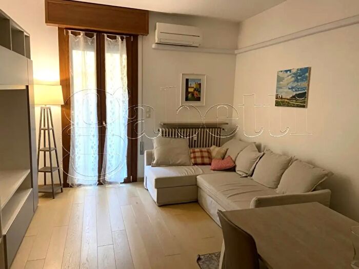 Appartamento trilocale in vendita in Corso Porta Po, Ferrara