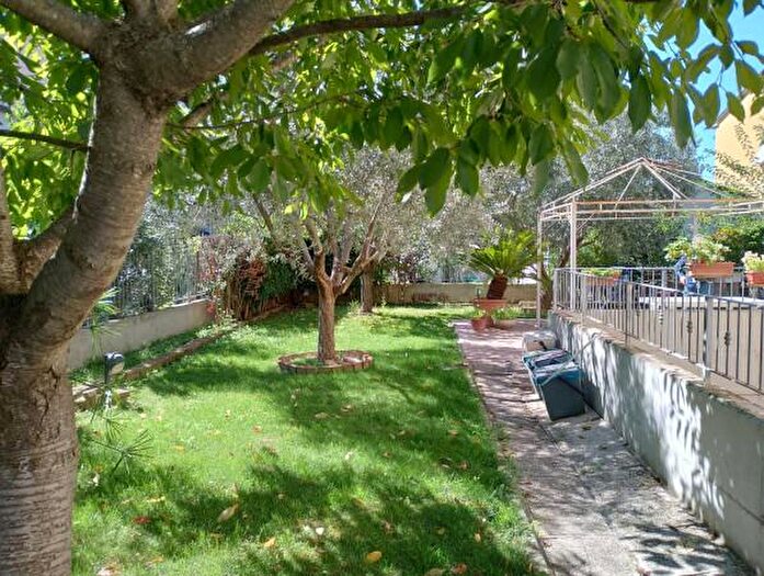 Appartamento con 5 locali in vendita in Jesi