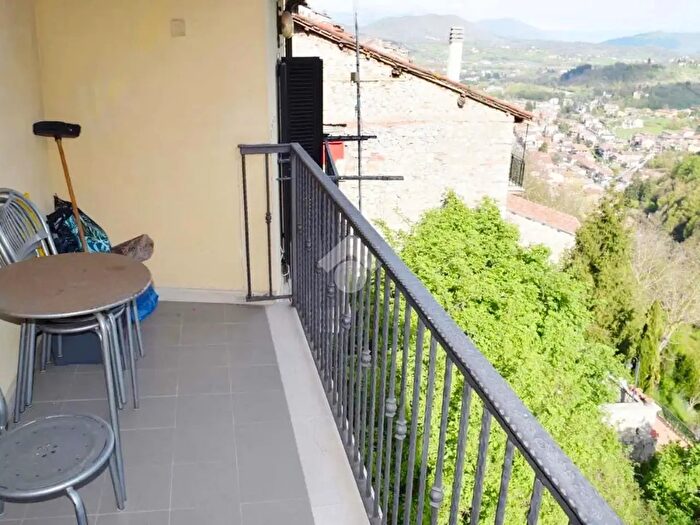 Casa trilocale in vendita in Via Valeria, Tagliacozzo