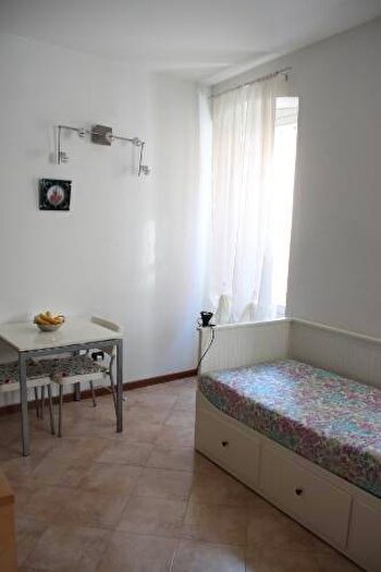 Appartamento monolocale in affitto in Borgo Guazzo, Centro Storico, Parma