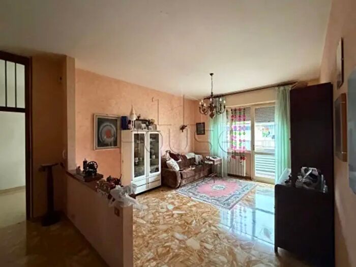 Appartamento quadrilocale in vendita in Via Giuseppe Lombardo Radice, Umbertide