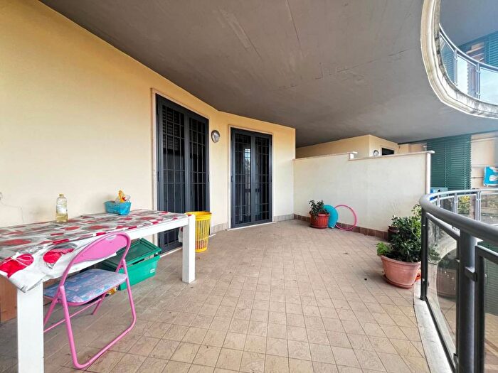 Appartamento trilocale in affitto in Via Rimini, Pratica di Mare Monte dOro, Pomezia