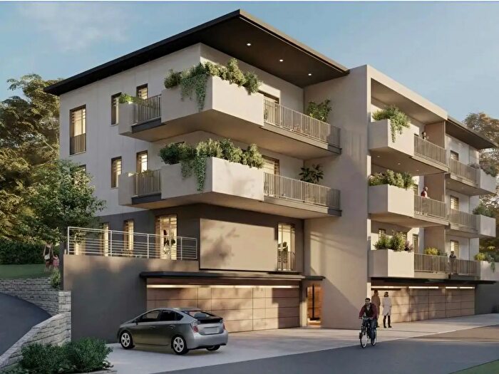 Appartamento trilocale in vendita in Via Concordia, Cantu