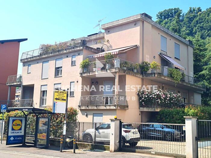Appartamento bilocale in affitto in Via Bellinzona, Nino Bixio, Como