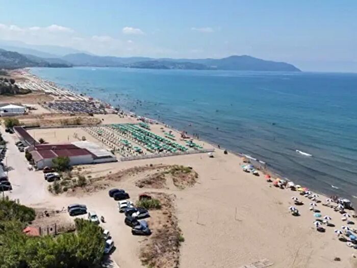 Appartamento trilocale in vendita in Via dell'Amicizia, Capaccio Paestum