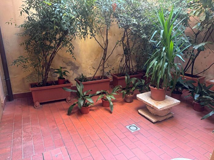 Appartamento quadrilocale in vendita in Via Corridoni, Mantova