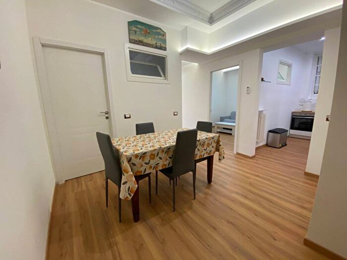 Appartamento quadrilocale in affitto in Via Leon Pancaldo, Vado Centro, Vado Ligure