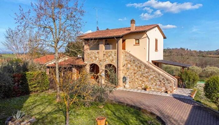 Casa in vendita in Foiano Della Chiana