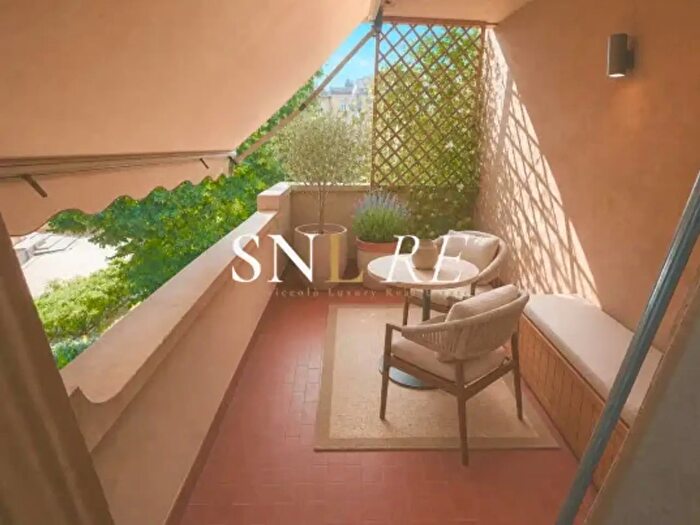 Appartamento con 5 locali in vendita in Viale del Poggio Imperiale, Firenze