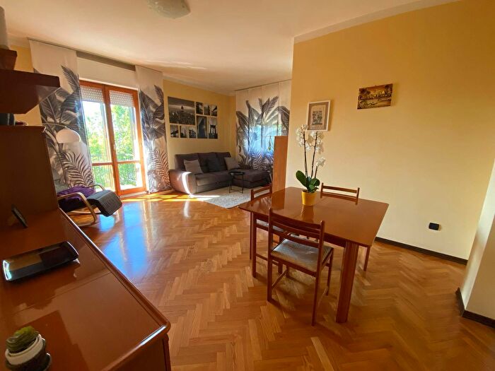 Appartamento con 6 locali in vendita in Via aGramsci, Castelleone Di Suasa