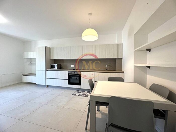 Appartamento trilocale in affitto in Via Roma, Centro, Cavedine