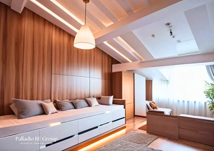 Appartamento quadrilocale in vendita in Piazza dei Signori, Vicenza