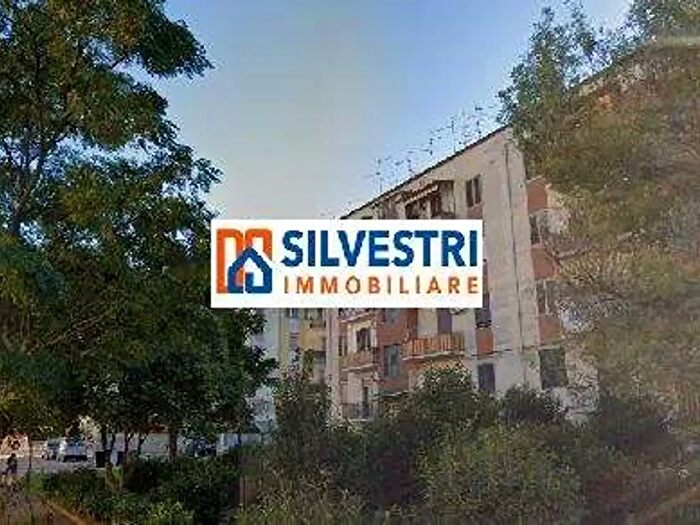 Appartamento trilocale in affitto in Via Girolamo Vitelli, Benevento