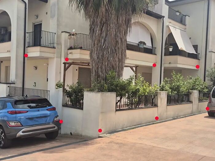 Appartamento con 5 locali in vendita in Contrada Santa Lucia, Ortona