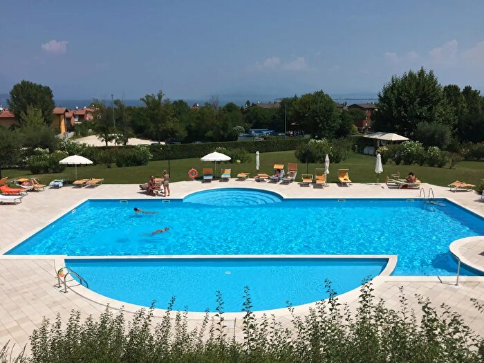 Appartamento bilocale in affitto in Desenzano Del Garda