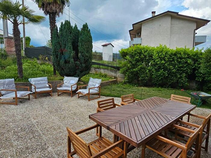 Appartamento con 5 locali in affitto in Vallugana, Isola Vicentina