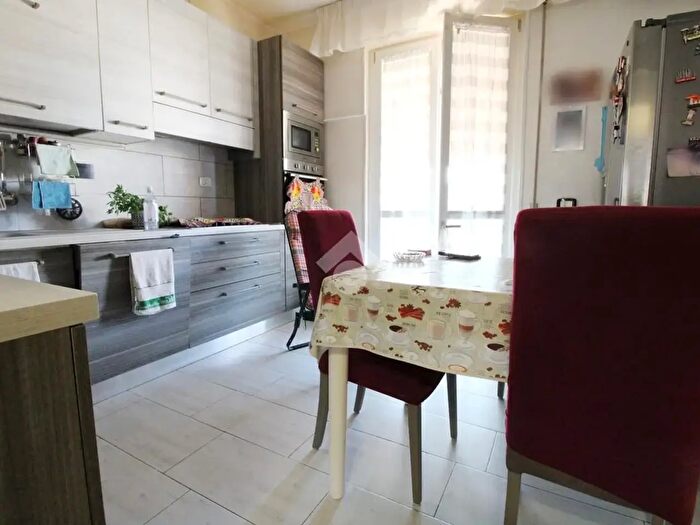Appartamento quadrilocale in vendita in Via Antonio Marini, Prato