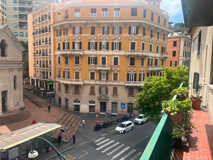 Appartamento quadrilocale in affitto in Corso Firenze, Castelletto, Genova