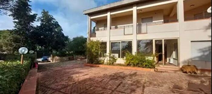 Casa con 6 locali in vendita in Contrada Polleri, Piazza Armerina