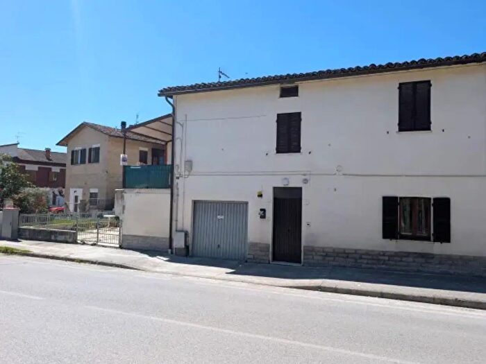 Appartamento trilocale in vendita in Via Europa, Gubbio