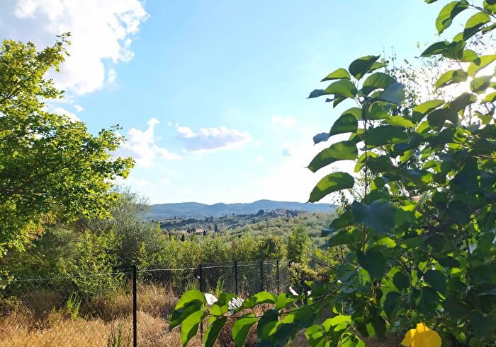 Appartamento con 8 locali in vendita in Via del Monasteraccio, Firenze