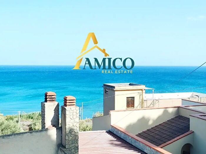 Casa con 9 locali in vendita in Via Consolare Snc, Altavilla Milicia