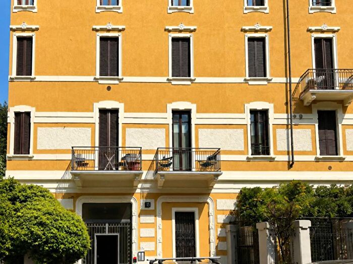 Appartamento quadrilocale in affitto in Via Gentilino, Corso San Gottardo, Milano