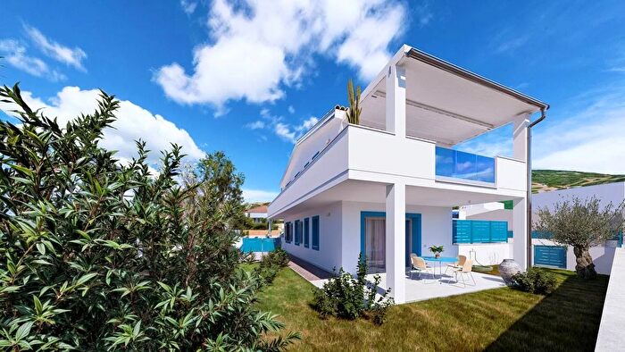 Appartamento trilocale in vendita in Valledoria