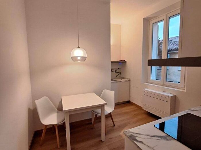 Appartamento trilocale in affitto in Via Giovanni Chiassi, Centro, Mantova