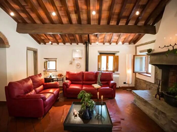 Casa con 7 locali in vendita in Vinci