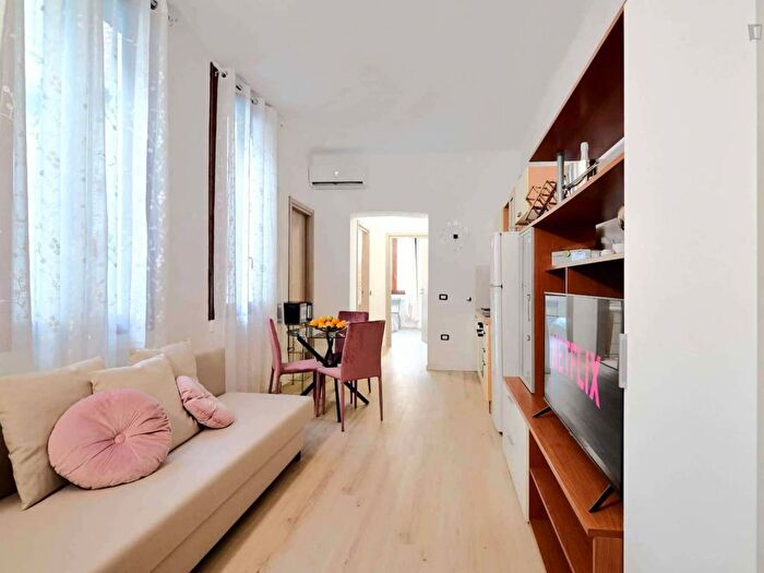 Appartamento bilocale in affitto in Via Francesco Gonin, Giambellino, Milano