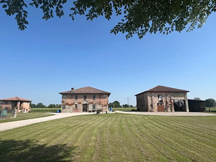 Casa monolocale in vendita in Castello DArgile