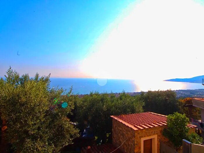 Appartamento trilocale in vendita in Via SantAntonio, Ascea