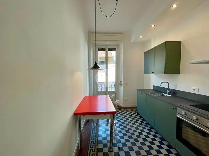 Appartamento monolocale in affitto in Via Luigi Federico Menabrea, Milano