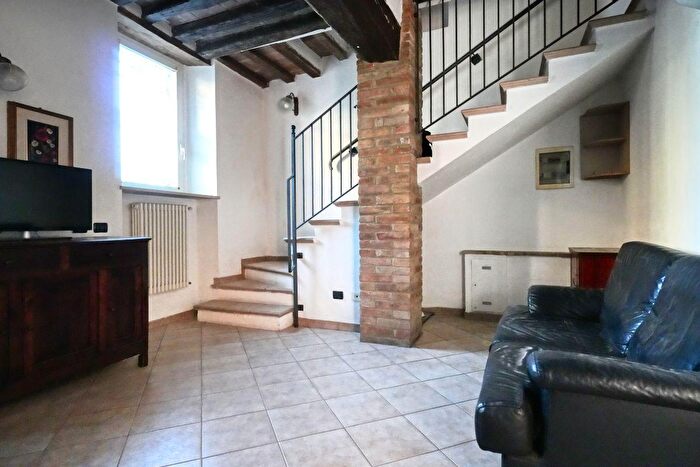 Casa trilocale in vendita in Via Roma, Alseno