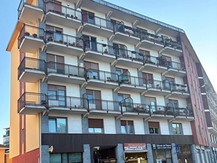 Appartamento quadrilocale in vendita in Via Don Caustico, Grugliasco