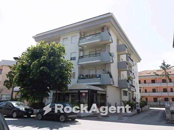 Appartamento trilocale in vendita in Via Giuseppe Mazzini, Alba Adriatica